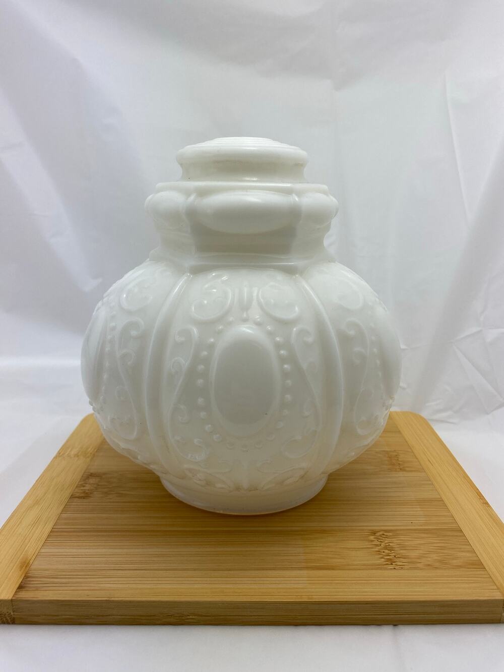 Vintage White Milk Glass Swirl / Melon Ribbed Lamp Shade Pendant Lamp Globe